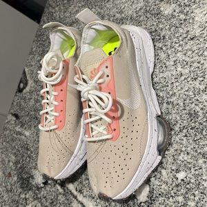 Us 5.5/Eur36/Uk3 - Nike Air Zoom Type Crater Low Cream Orange